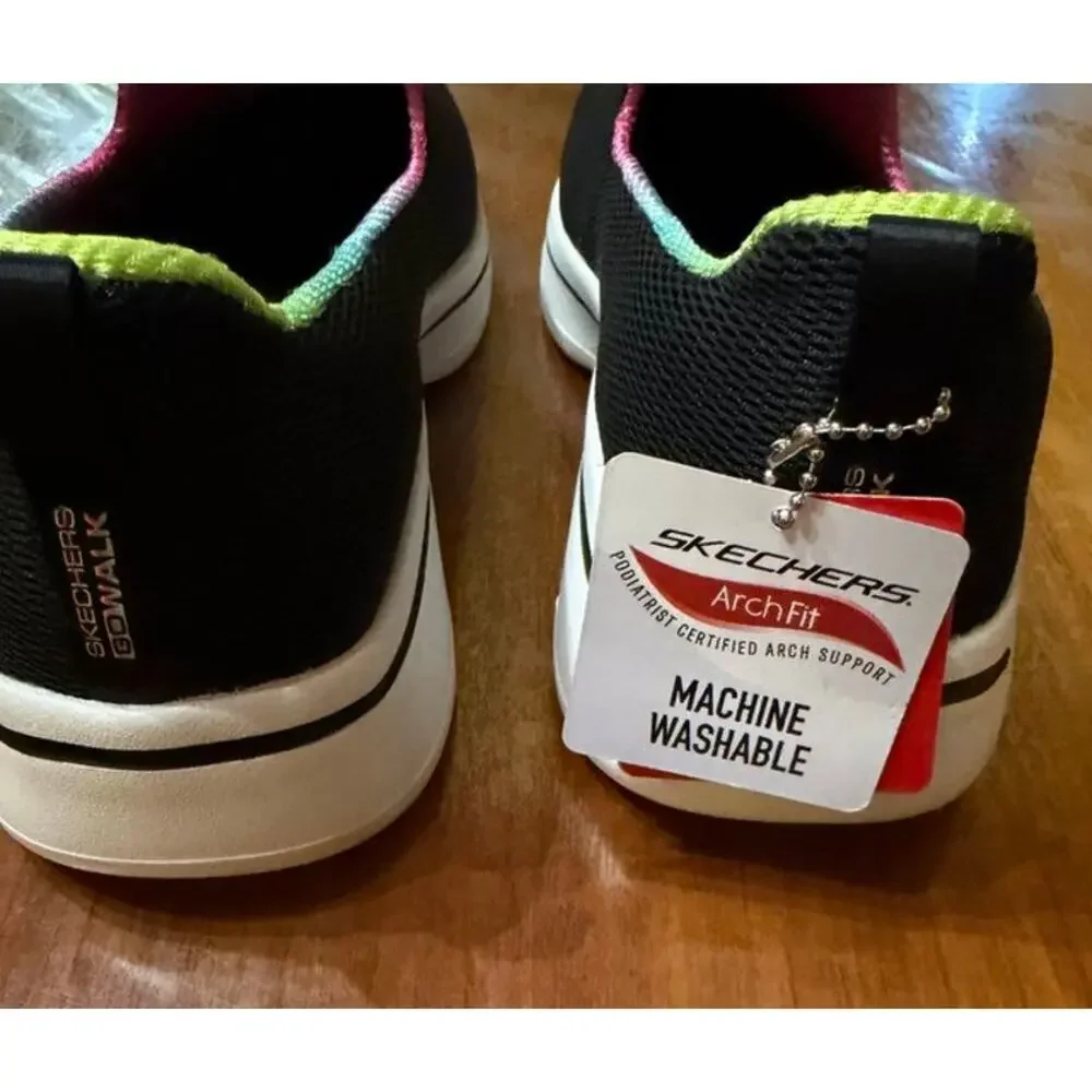 Skechers go walk